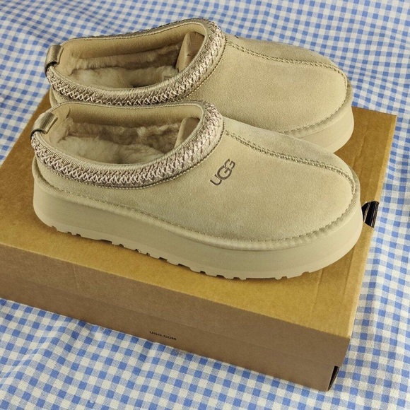 UGG Tazz Sand Cozy Slippers - Picture 1 of 6